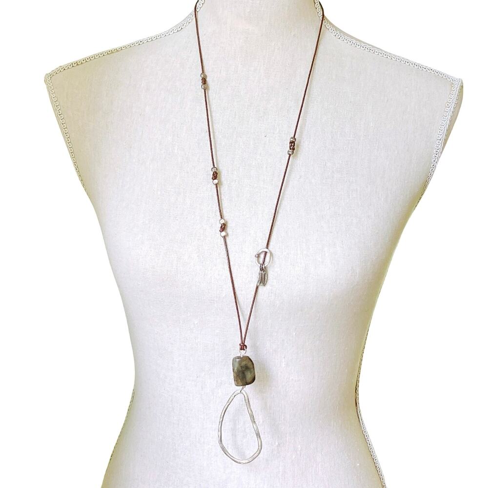Silpada N1940 Signed 925 Labradorite Leather Necklace Boho Pendant